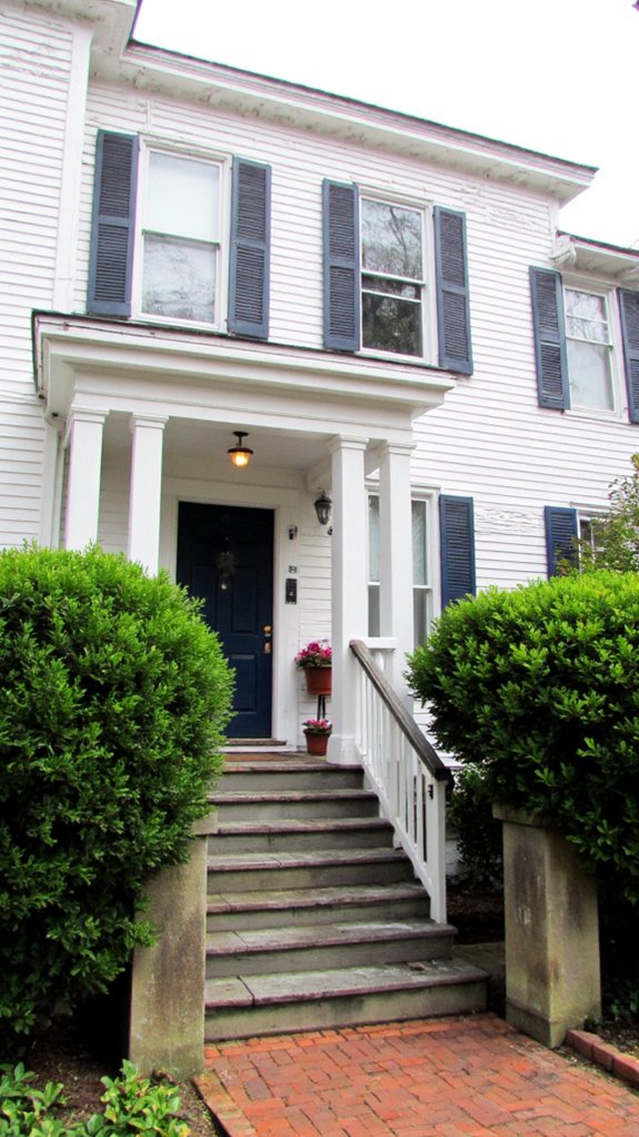 timeless elegance in contrast