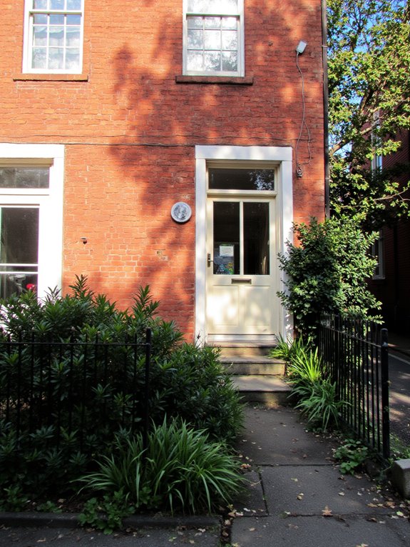 creamy white brightens red brick