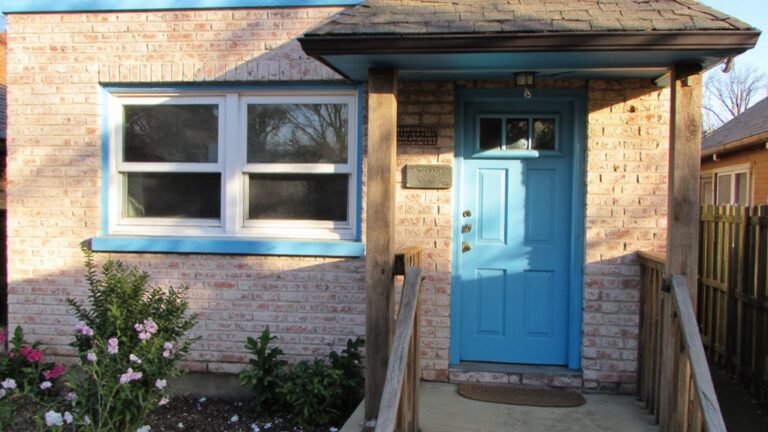 23 Lovely Small Painted Brick House Exterior Inspirations For Compact Homes charming painted brick homes