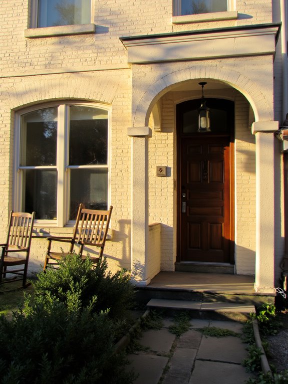 timeless charm of cream